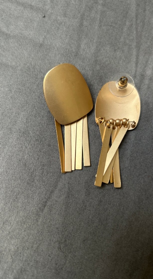 Altın Renk Mini Püsküllü Kadın Küpe - Görsel 2