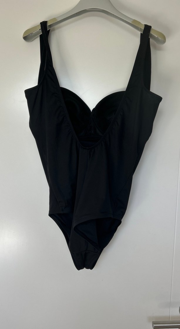 Uzun Kesim Siyah Gotik Askılı Mayo - Görsel 3