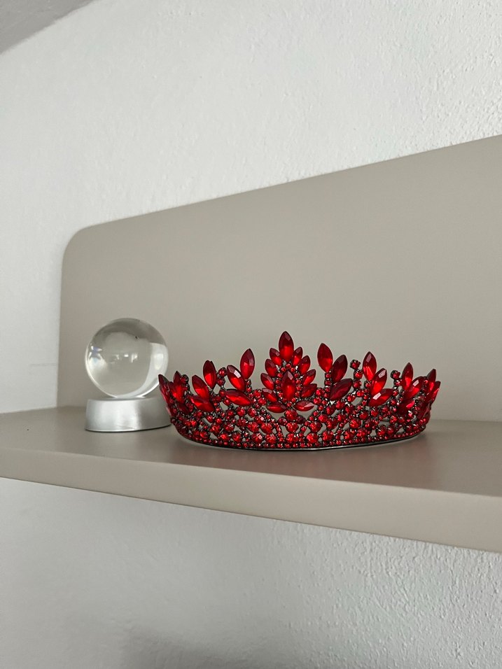 Kırmızı  Taç - Görsel 3