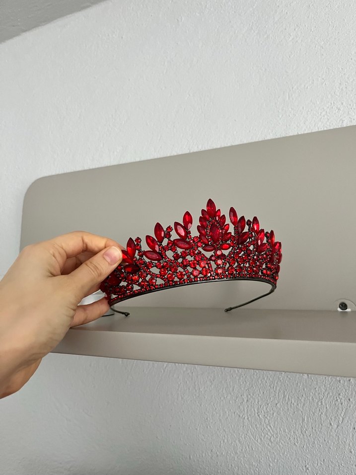 Kırmızı  Taç - Görsel 2