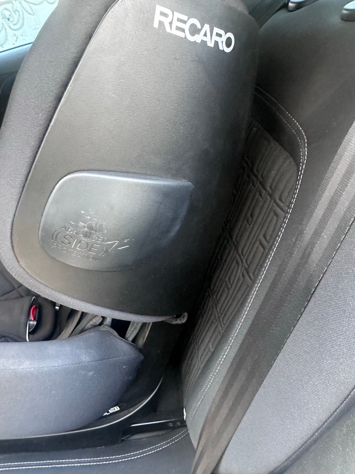 RECARO Siyah-Gri Çocuk Oto Koltuğu - Görsel 4