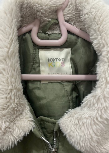 Kürk Detaylı Yeşil çocuk mont - Görsel 3