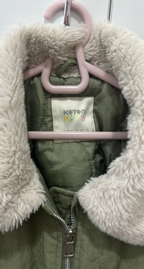 Kürk Detaylı Yeşil çocuk mont - Görsel 3