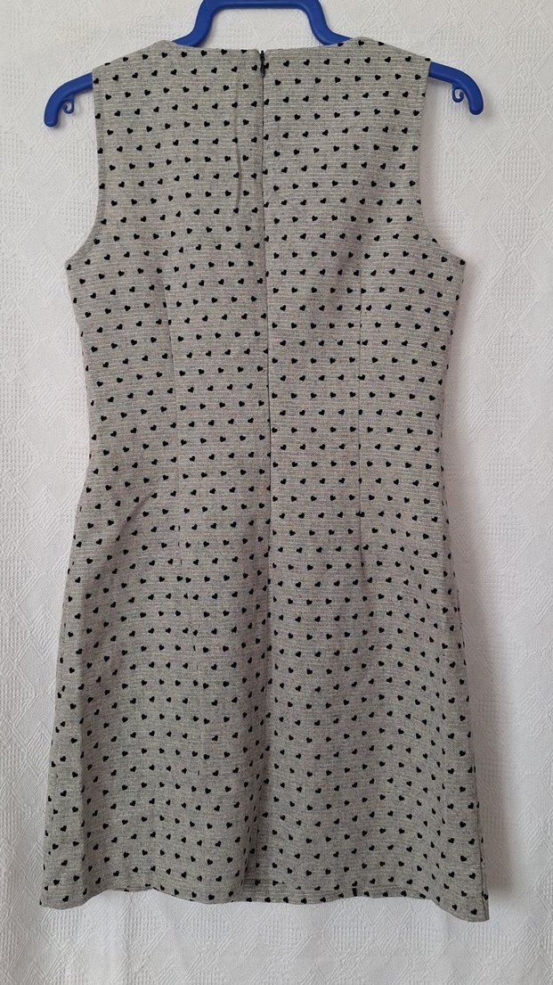 Gri ,kalp desenli yuvarlak Yakalı Midi Elbise - Görsel 3