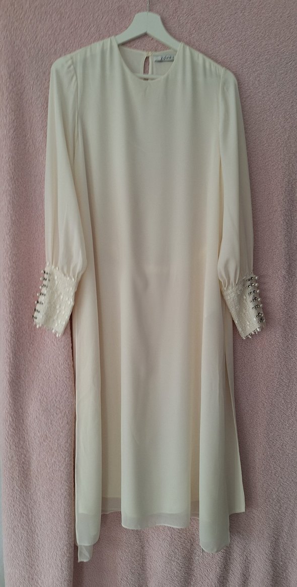 İnci Detaylı Beyaz Uzun Kollu Elbise - Görsel 3