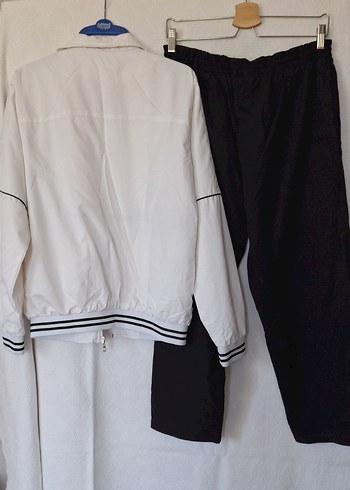 Nike Beyaz Fermuarlı eşofman takımı - Görsel 4