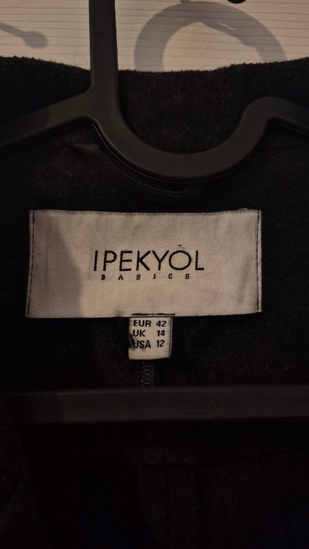 İpekyol Marka 42 Beden Siyah Kuşaklı Gümüş Tokalı Uzun Kaban - Görsel 4