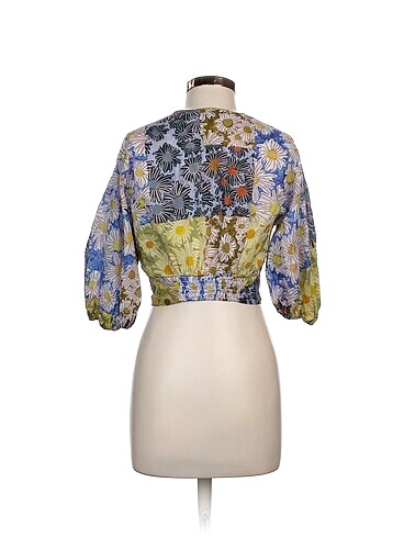 s Beden Zara Bluz %70 İndirimli.