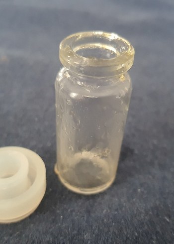 derma roller 0.1mm

altinda biberiye gibi yag koyma bölmesi var. - Görsel 4