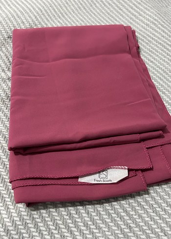 Pembe Kadın Şal