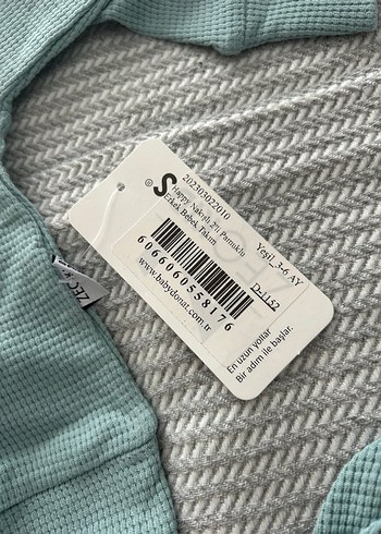 Yeşil Nakışlı Örgü Erkek Bebek Takımı - Görsel 3