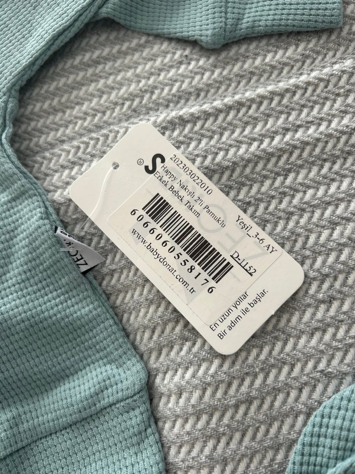 Yeşil Nakışlı Örgü Erkek Bebek Takımı - Görsel 3