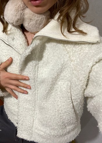 Pull and bear Beyaz Yumuşak Dokulu Kadın mont - Görsel 4