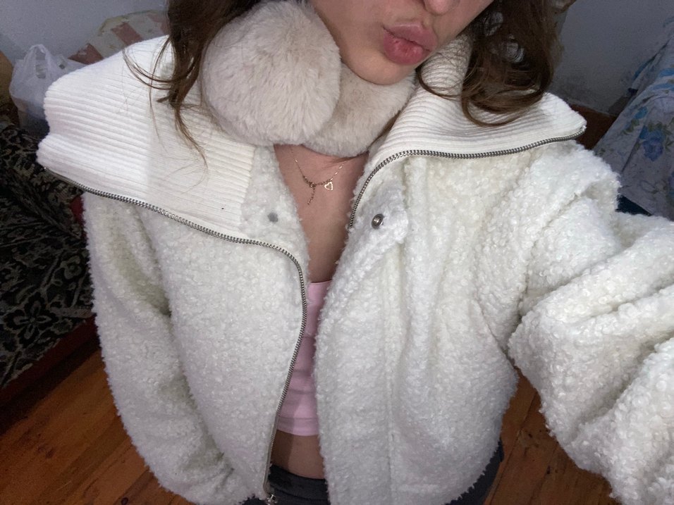 Pull and bear Beyaz Yumuşak Dokulu Kadın mont - Görsel 3