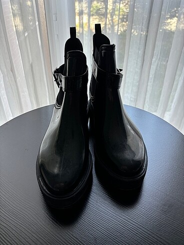 Flo Tokalı Yağmur Çizmesi - Görsel 2