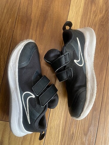 27 Beden Nike spor ayakkabı 27 numara