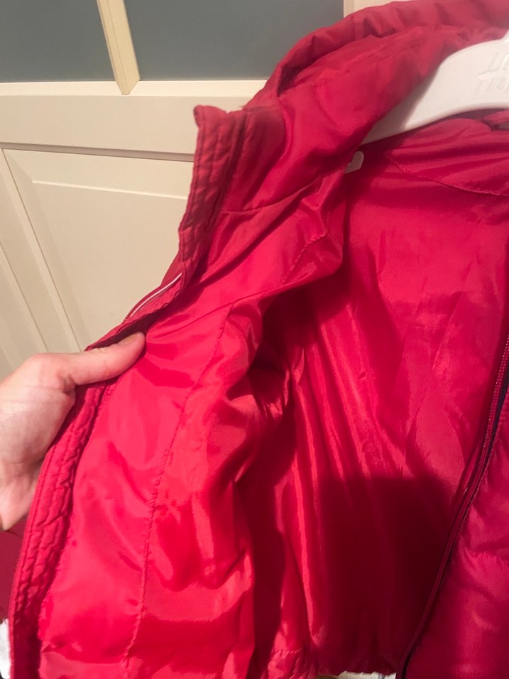 Çocuk Kırmızı Kapüşonlu Fermuarlı Mont - Görsel 2