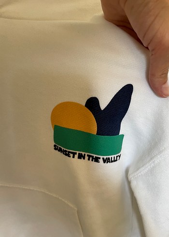 Beyaz Kapüşonlu Baskılı Sweatshirt - Görsel 3