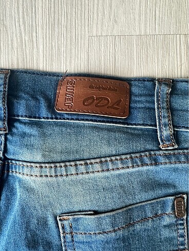m Beden Yepyeni bir jean
