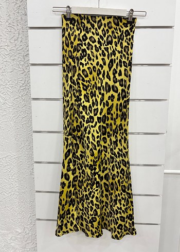 Sarı Leopar Desenli Saten etek