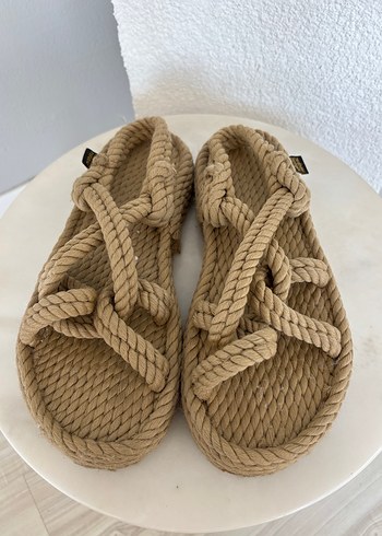 37 Beden camel Renk NOMADİC REPUBLİC SANDALET
