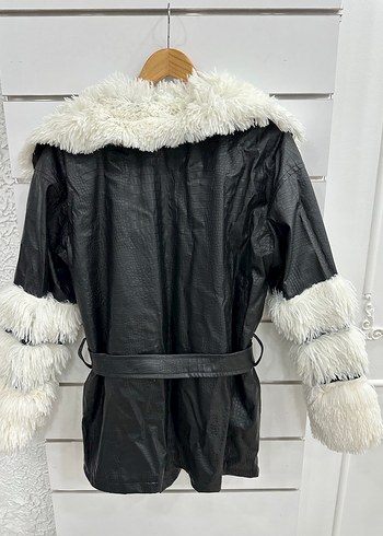 Kürklü Beyaz Kısa Montu G192 - Görsel 3