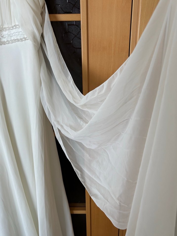 Uzun Beyaz 16 Yaş Abiye Elbise - Görsel 5