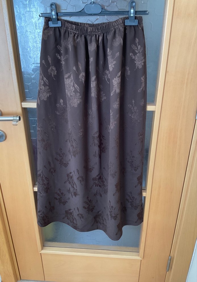 Kahverengi Uzun Kadın Etek ve Üst Takım - Görsel 2