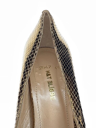 40 Beden altın Renk Vintage Love Platform %70 İndirimli.