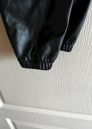 Siyah Deri pantolon - Görsel 2