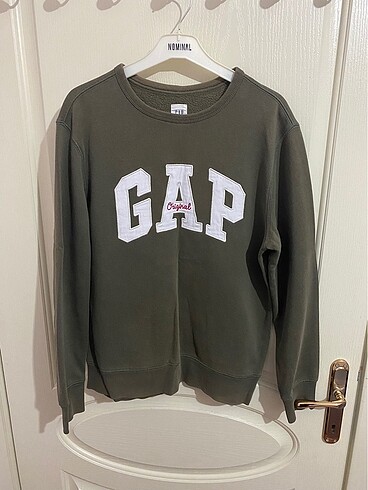 { GAP } Sweat