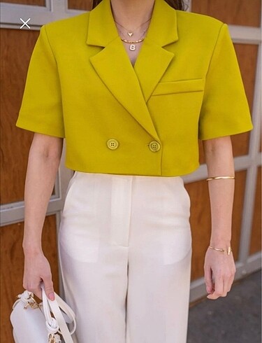 s Beden Kısa kollu crop blazer
