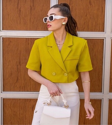 Kısa kollu crop blazer