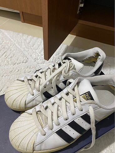 Adidas superstar