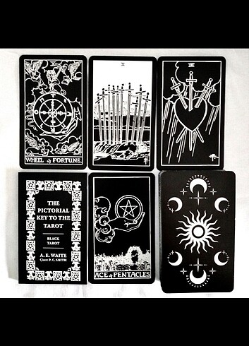 Siyah Tarot Destesi - İngilizce