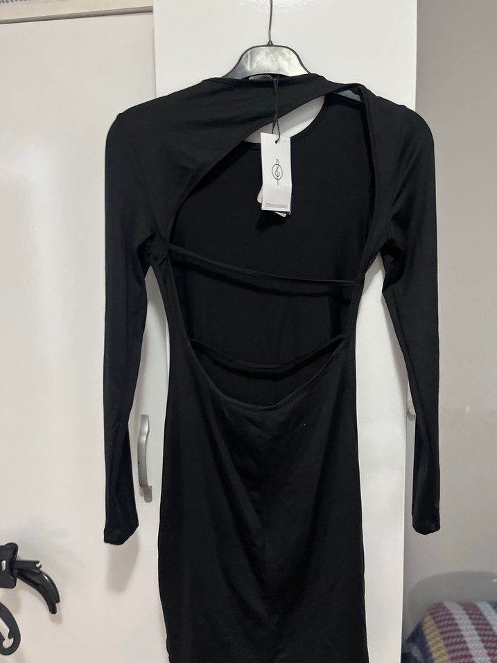 Siyah Uzun Kollu Midi ve sırt dekolteli elbise - Görsel 2