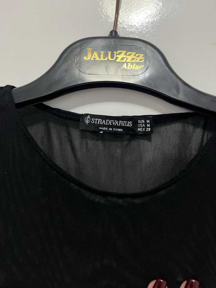 Siyah Yüksek Yakalı Kolsuz Bodysuit - Görsel 3