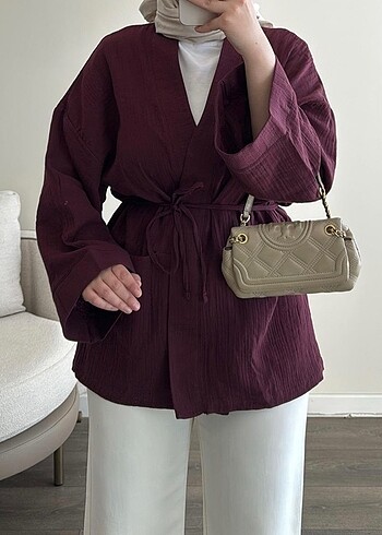 Beli kuşaklı bordo müslin kimono