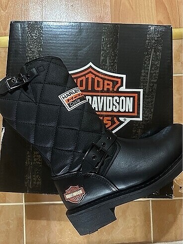 37 Beden siyah Renk Harley çizme