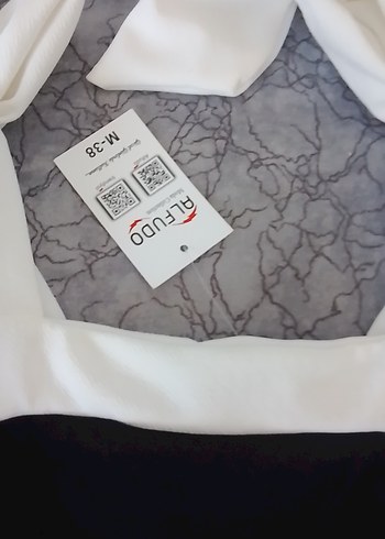 Siyah Beyaz Midi Askılı Elbise - Görsel 2