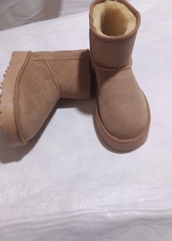 Ugg 37