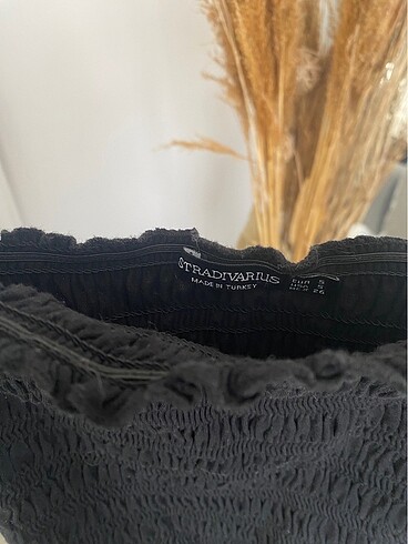 Stradivarius Büstiyer