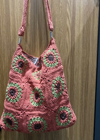 Pembe Çiçek Desenli Örgü Bohem Çanta