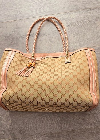 Gucci Gucci canvas bella bamboo Süet Püsküllü Kadın Çanta. Yeni gibi