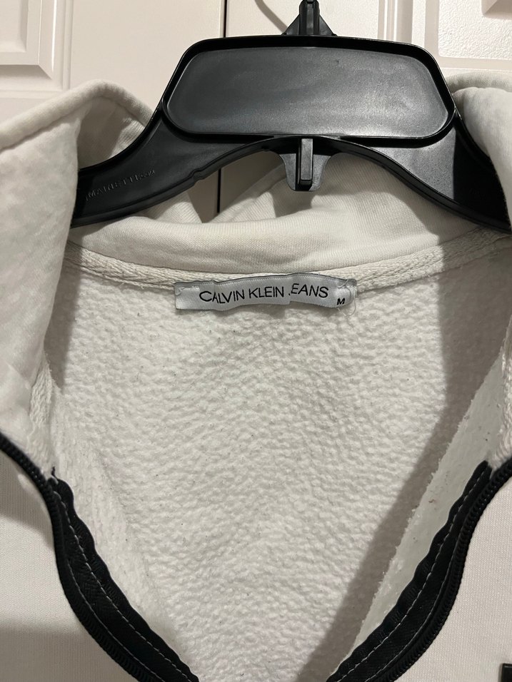 Beyaz Calvin Klein hırka - Görsel 5