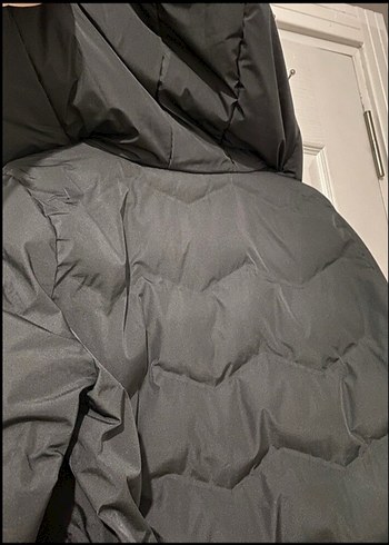 Siyah Uzun Düğmeli Kadın Kışlık Mont - Görsel 9