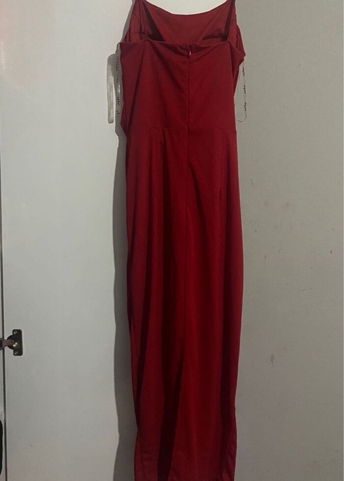 Kırmızı Mezuniyet Elbisesi - Görsel 2