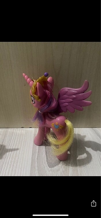 My Little Pony Prenses Cadance