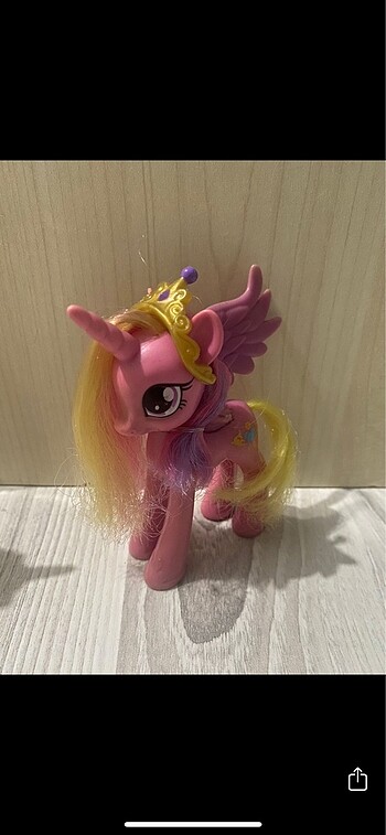 My Little Pony Prenses Cadance