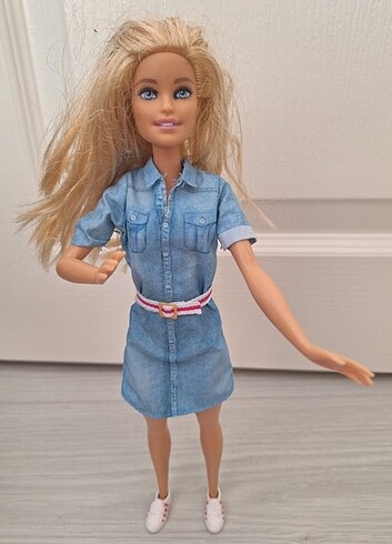 Beden Barbie Tatilde Tüm Aksesuarlı
